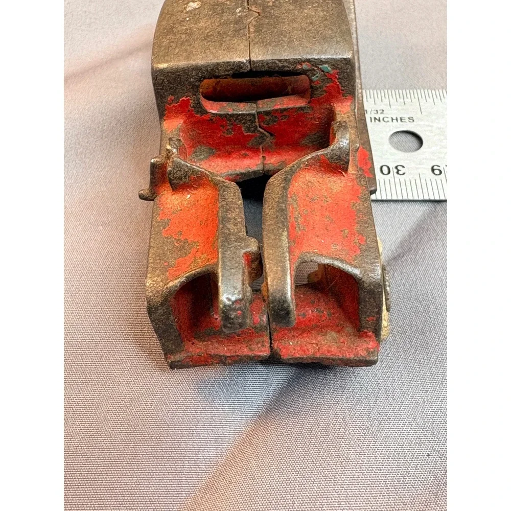Vintage Red Cast Iron Tow Truck Wrecker Toy Model 203 Antique Distressed 3.75in